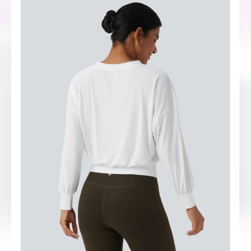 Halara Vneck Quick Dry Yoga Top - Picture 2 of 3